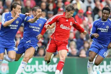 开云下载-祭坛与泥沼，当加纳战车碾过新西兰，谁在泥泞中封王？