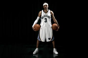 开云体育APP下载-绝境独行侠，欧文在寂静中完成的爆发宣言