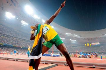 开云体育入口-跨洲风暴，当秘鲁鏖战多特蒙德，孔德如何化身关键先生