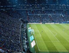 开云官网-黄鸭暗渡，当静默的东方美学在巴黎喧嚣中重新定义胜利