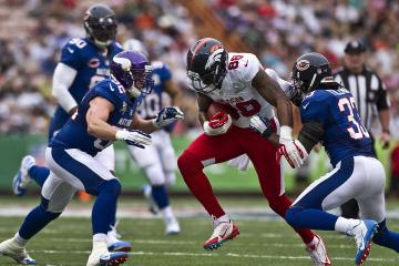 开云体育下载-风暴中的重炮，梁靖崑独得两分，波兰队爆冷横扫德国晋级四强