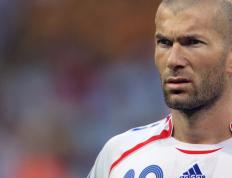 开云体育-孤勇者的引擎轰鸣，诺里斯单骑率哈斯鏖战银箭王朝