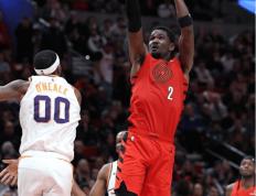 开云体育官网-包含开拓者队主场失利，季后赛前景扑朔迷离的词条