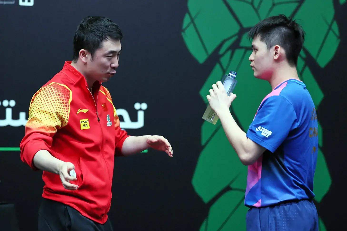 开云体育在线-HKA险胜PSG，ShowMaker开启传奇时刻激烈交锋2025世界赛，强势挺进下一轮