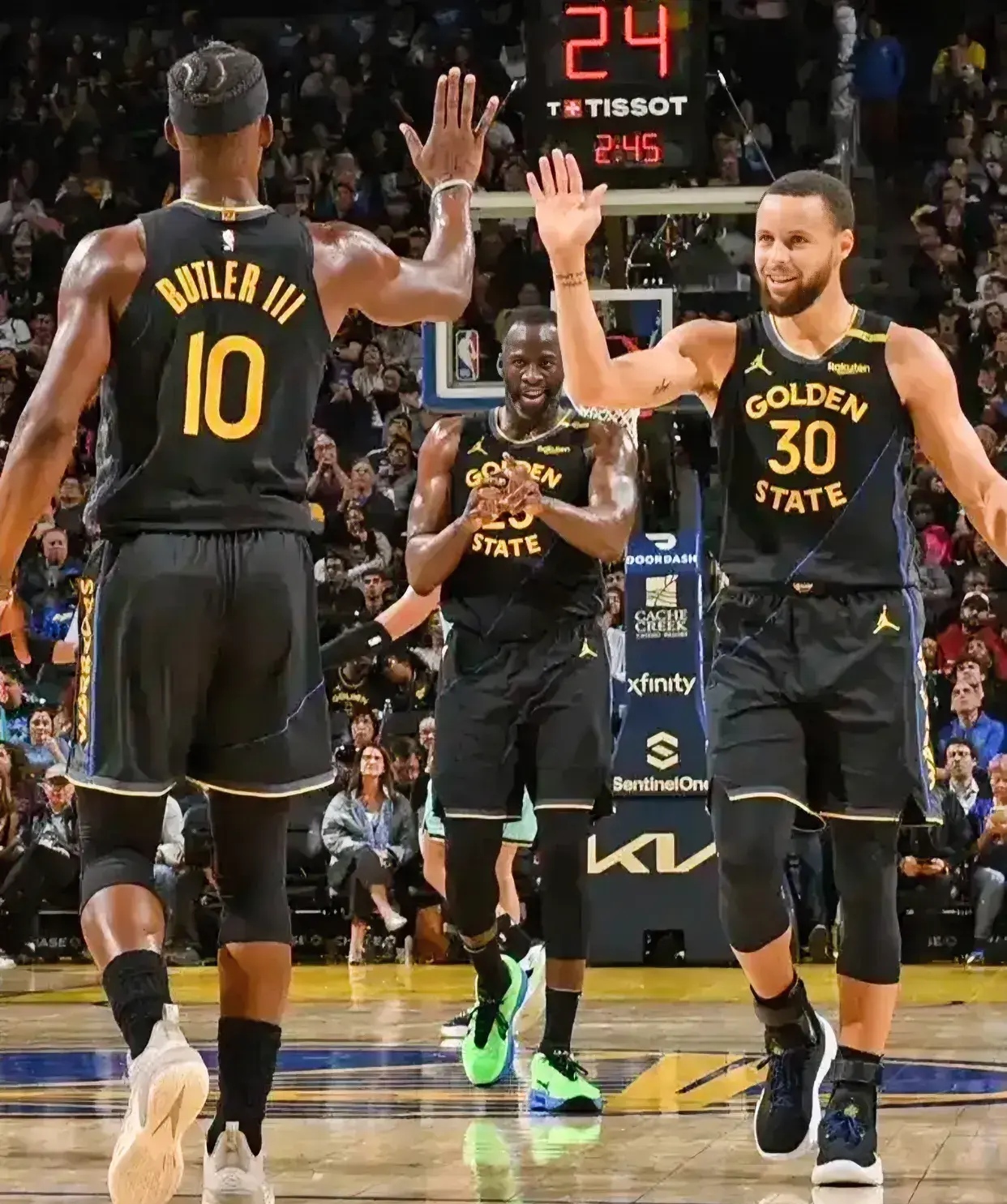 开云体育官网-勇士队稳扎稳打,晋级季后赛