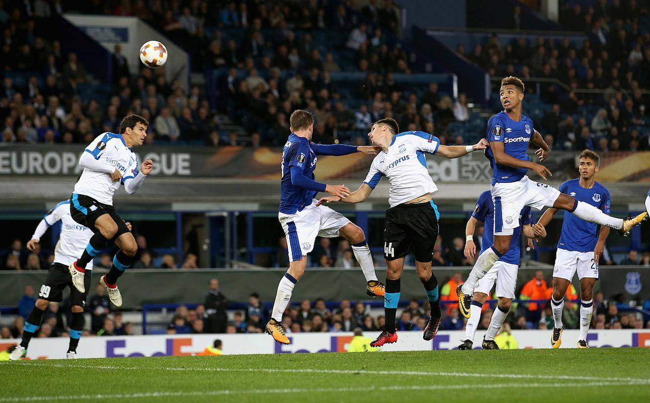 开云体育在线-曼联客场战平托特纳姆热刺，进入艰苦拼搏阶段