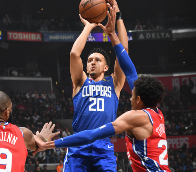 开云下载-包含菲律宾男篮血洗快船,莫里斯爆发神勇的词条