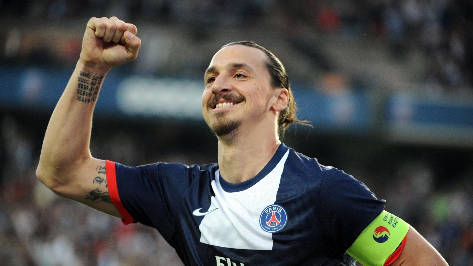 开云体育入口-绿茵启示录,当意大利铁卫的怒吼,遇见南非足球的野性复兴