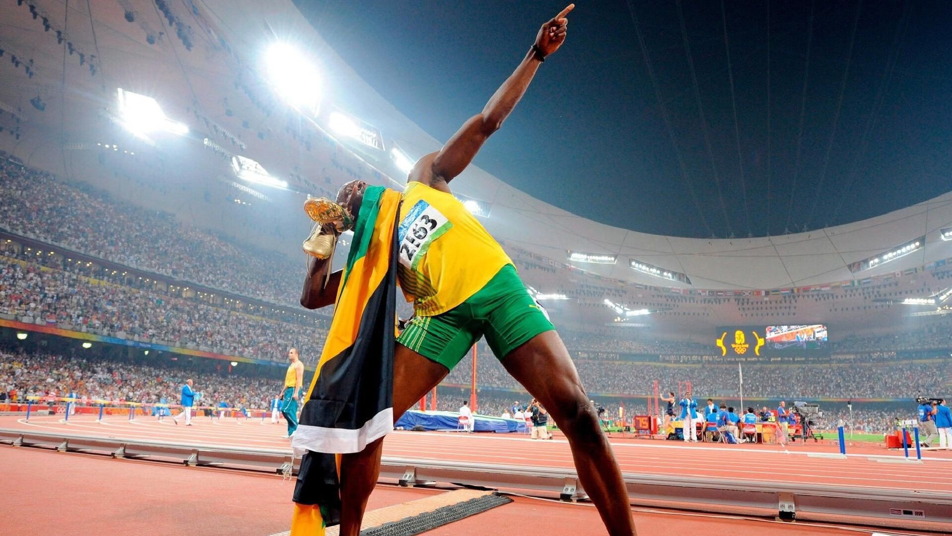 开云体育入口-跨洲风暴,当秘鲁鏖战多特蒙德,孔德如何化身关键先生